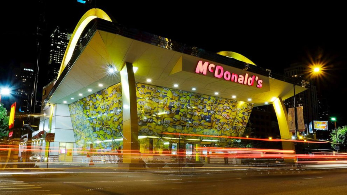 Отакої! McDonald’s злив дизайн нового iPhone - фото 1