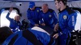 Третій політ туристів у космос від Blue Origin: у мережі показали відео зсередини капсули