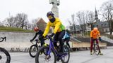 Естонський депутат вирушив велосипедом з Таллінна до Києва, щоб зібрати гроші для ЗСУ