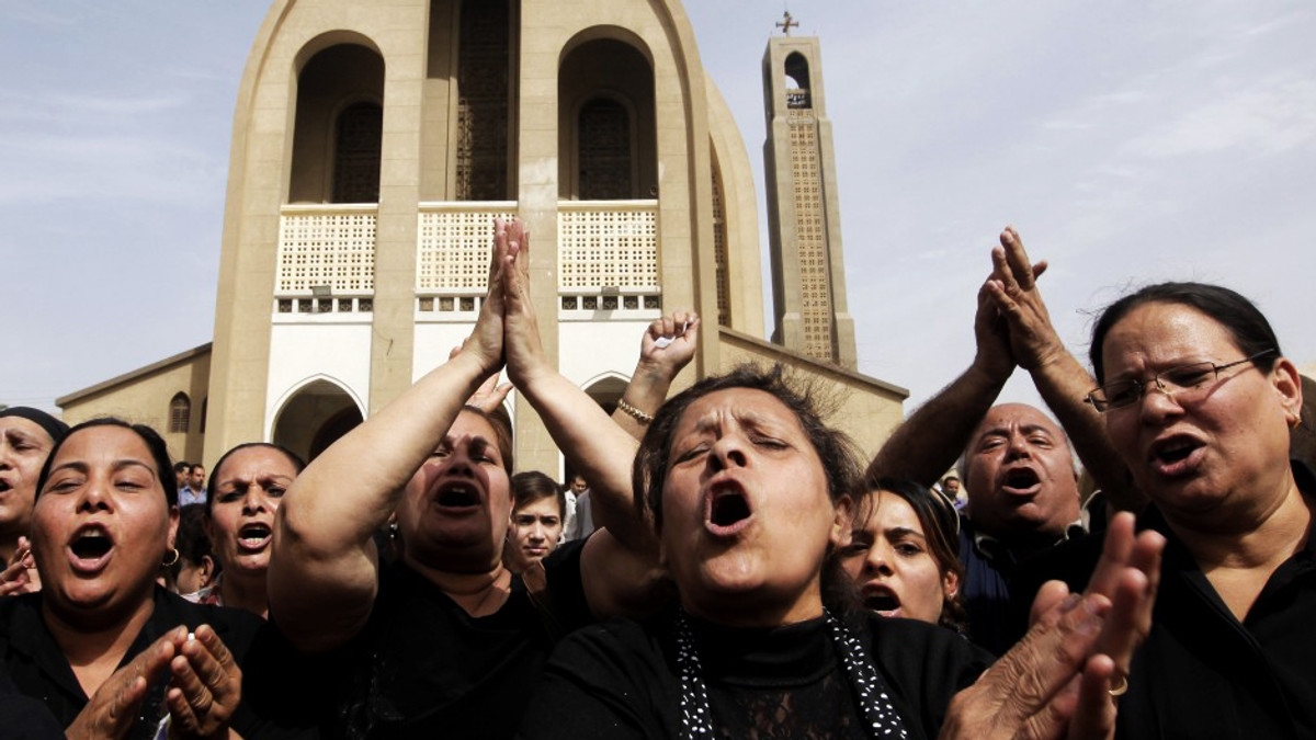 Мусульмани напали на кафедральний собор Каїра - фото 1