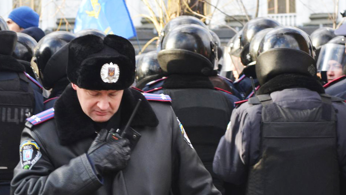 Протестувальники у Києві хотіли прорватися в КМДА - фото 1