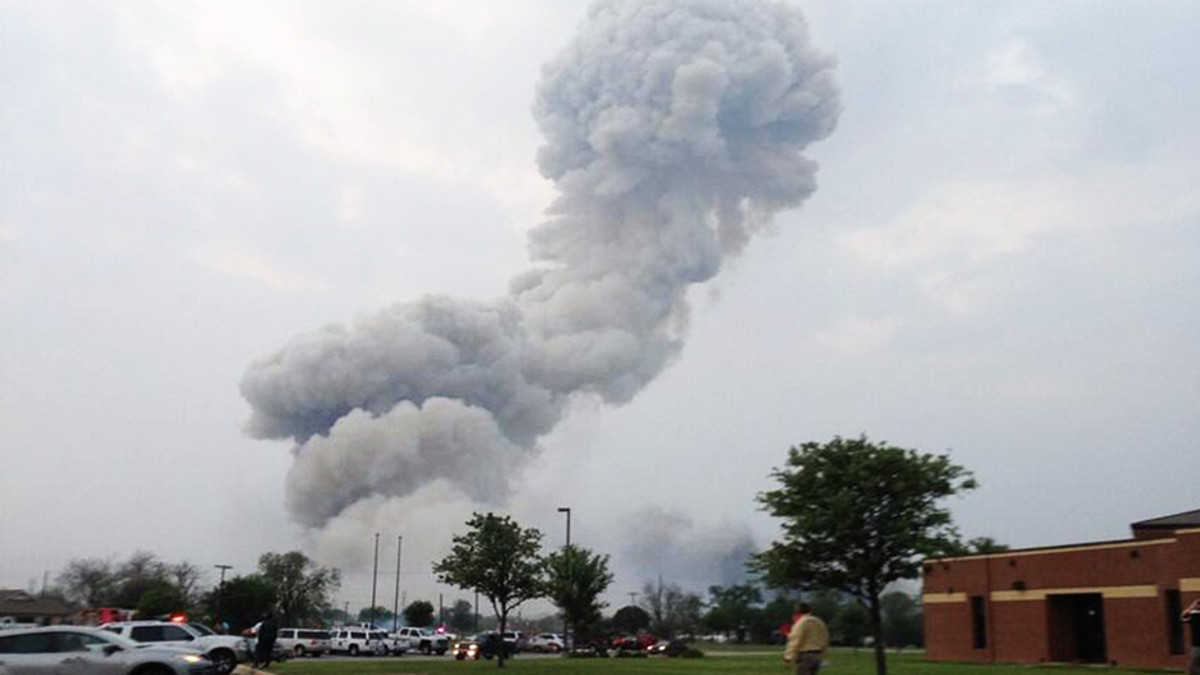 Доля 60 жертв вибуху в Техасі досі невідома - фото 1
