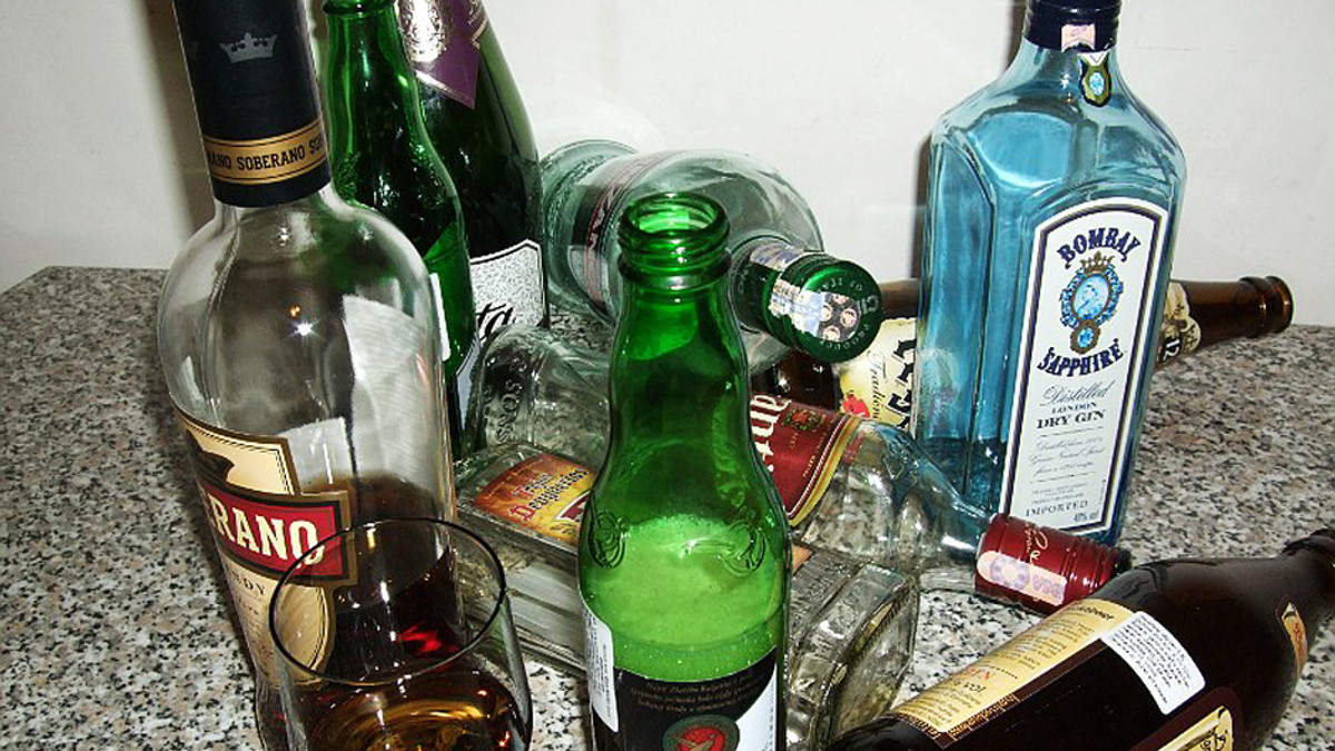 Туреччина обмежила продаж алкоголю - фото 1