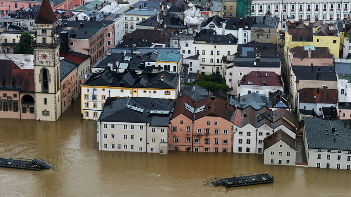 Жертвами повеней у Європі вже стали 9 осіб - фото 1