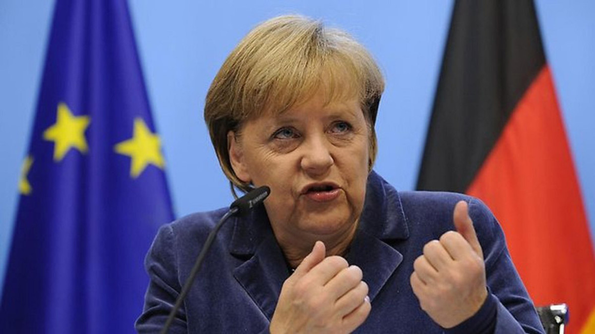 Меркель шкодує, що Греція у Єврозоні - фото 1