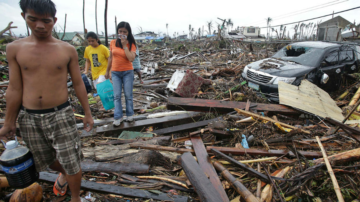 Кількість жертв супертайфуну «Хайян» зросла - фото 1