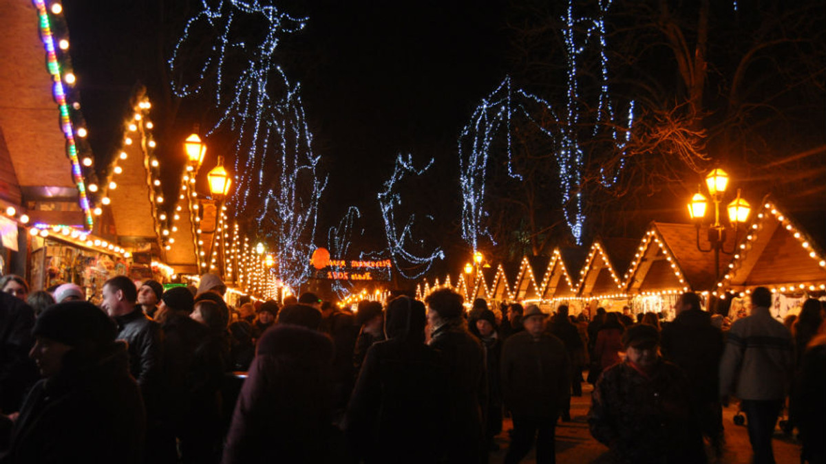 Львів почав підготовку до Різдвяного ярмарку - фото 1