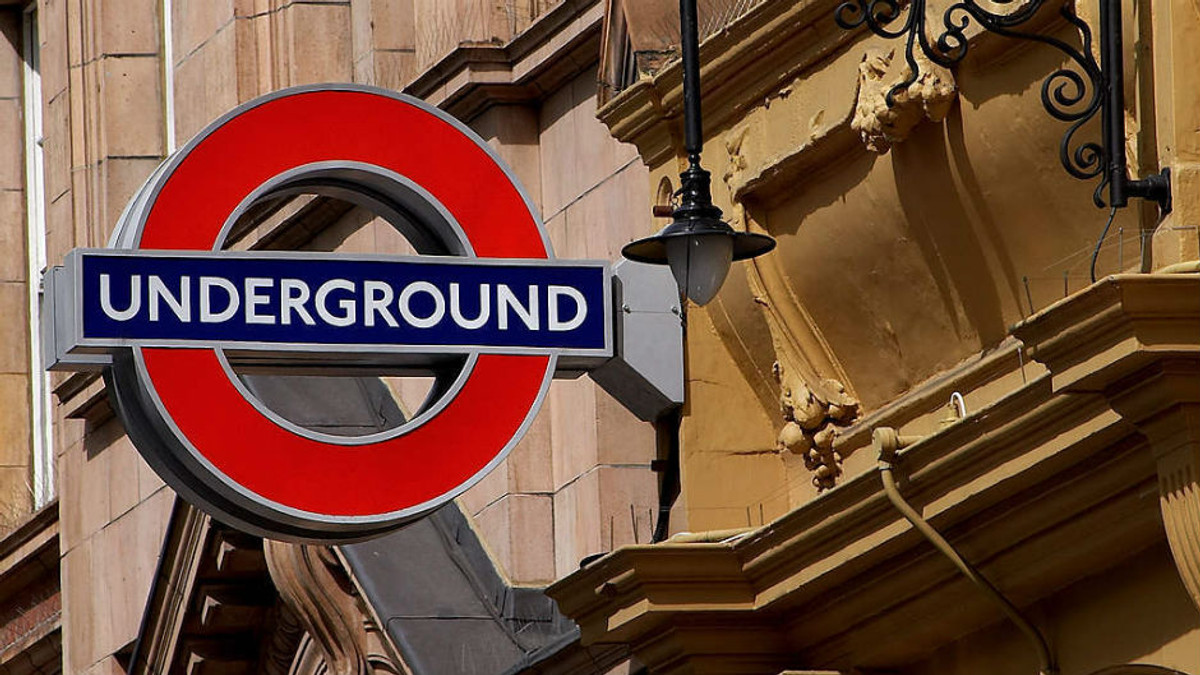 ЗМІ: Українець купив станцію метро Лондона - фото 1