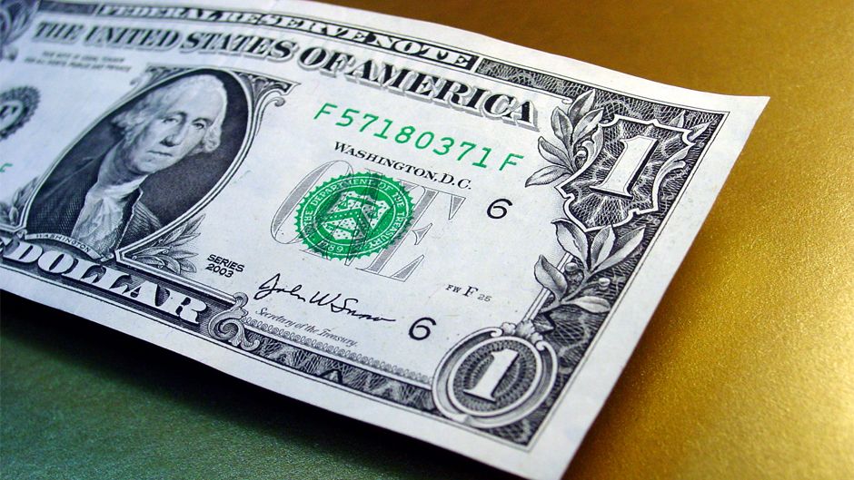 Сепаратисти на сході залишили людей без грошей - фото 1