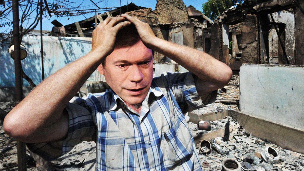 У Дніпропетровську спалили офіс Олега Царьова - фото 1