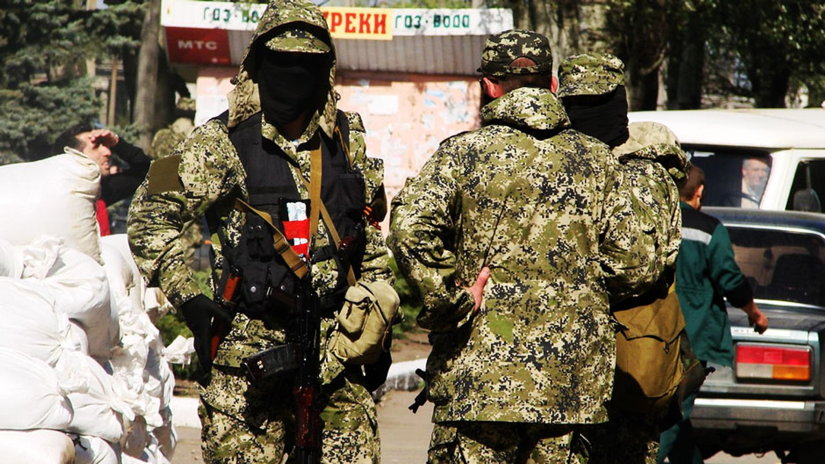 Луганські терористи вимагають міліцію присягнути їм - фото 1