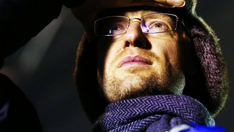 Яценюк передав в зону АТО каски і бронежилети - фото 1