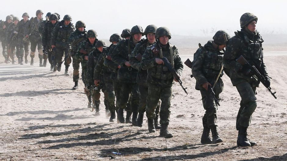 Українські військові відбили аеропорт в Донецьку - фото 1