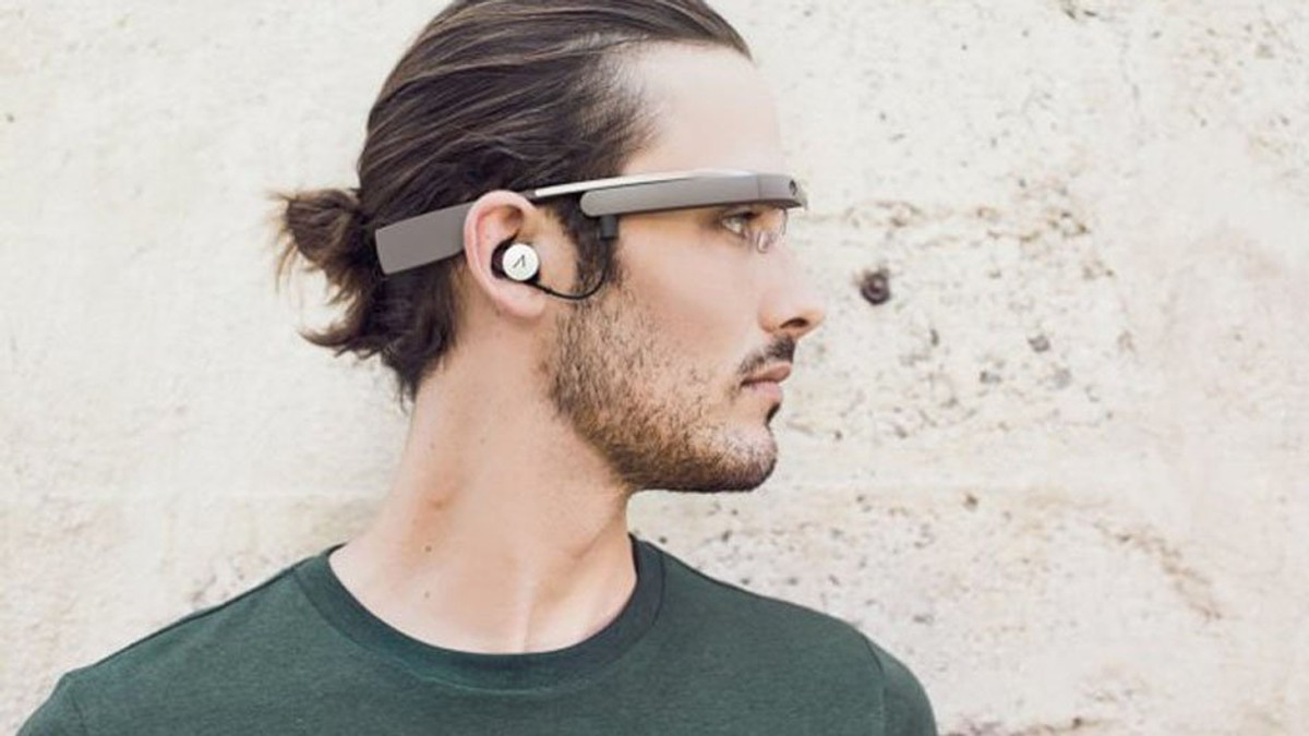 В продаж поступила дизайнерська версія Google Glass - фото 1