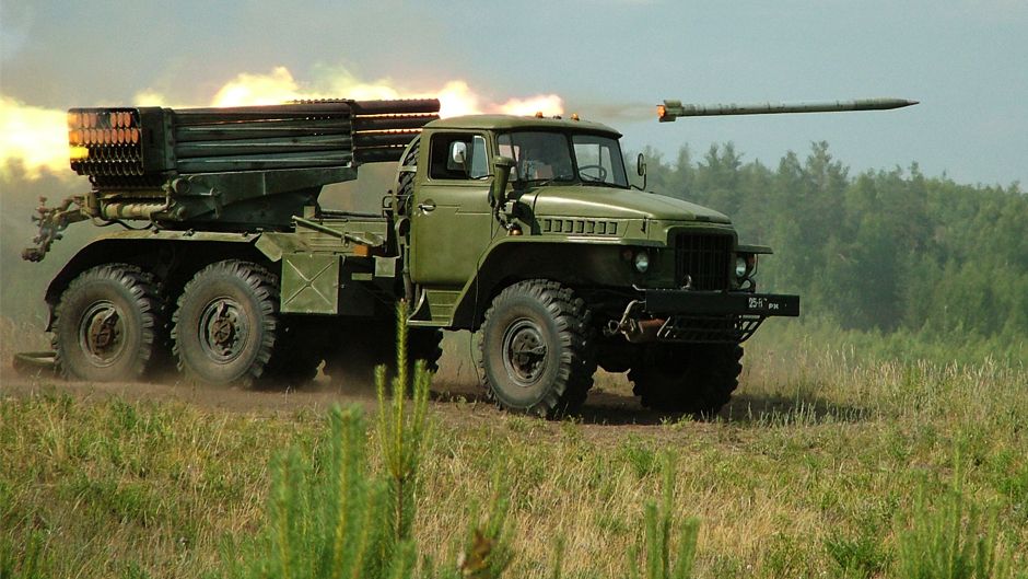 Українські силовики відбили у терористів російські «Град» і «Джміль» (Відео) - фото 1