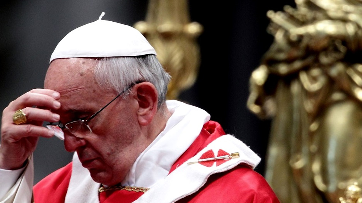 Папа римський виділив іракським біженцям-християнам $1 млн - фото 1