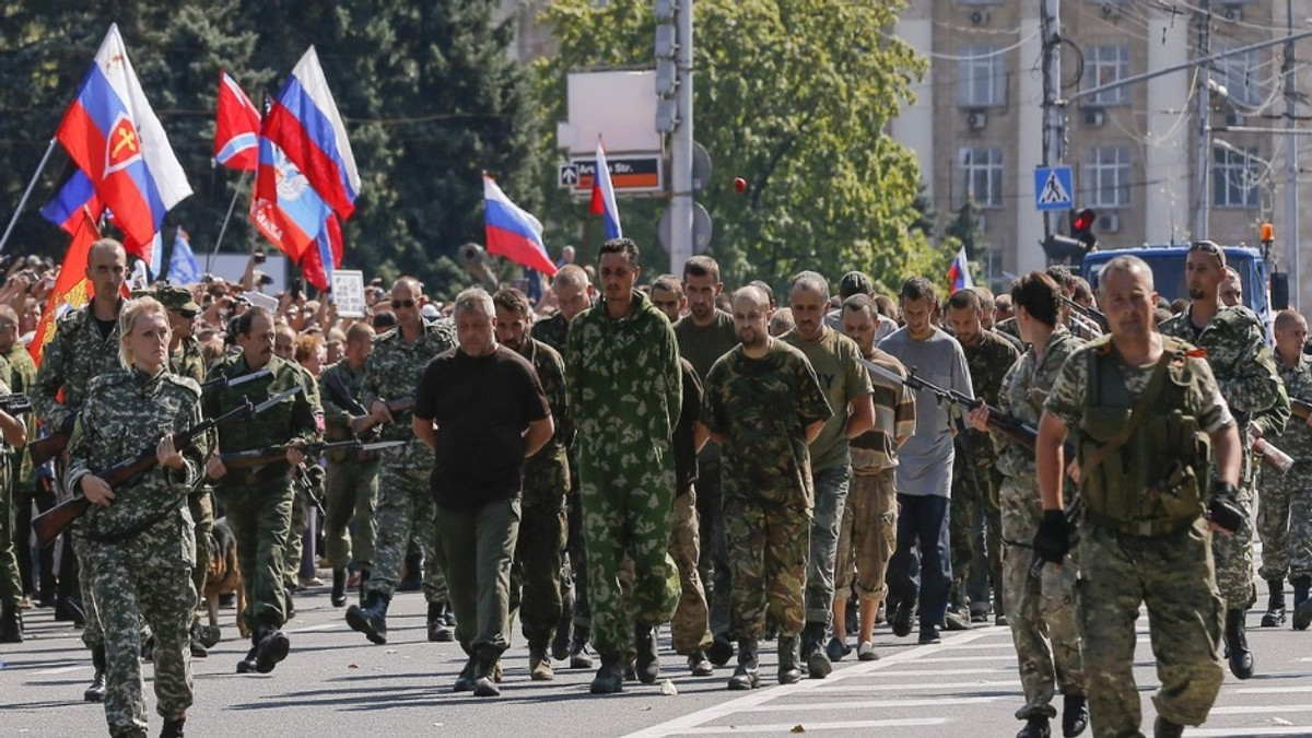 «Парад» військовополонених у Донецьку – порушення Женевської конвенції - фото 1