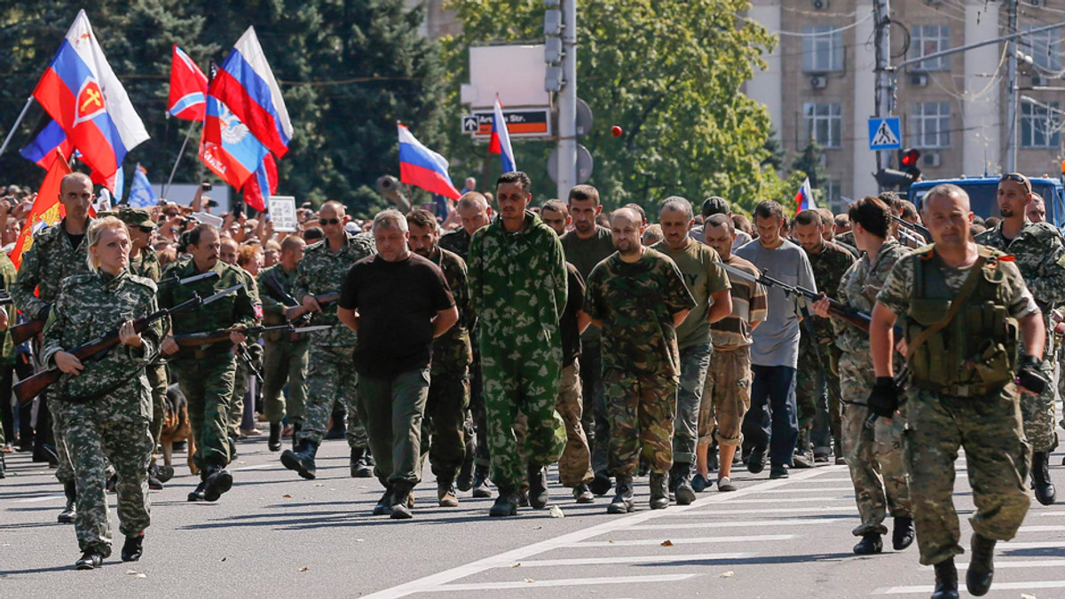 З'ясували імена військовополонених, які йшли «парадом зла» у Донецьку - фото 1