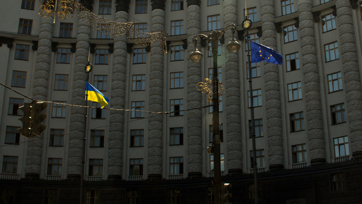 Кабмін хоче скасувати позаблоковий статус України - фото 1