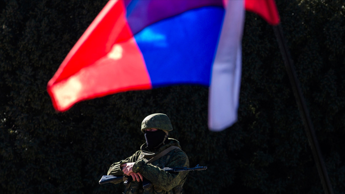 Через конфлікт на Донбасі пройшли 10 тисяч російських військовиків - фото 1