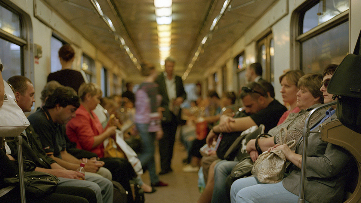 Незвичайна «кишенькова злодійка» з київського метро вразила інтернет - фото 1