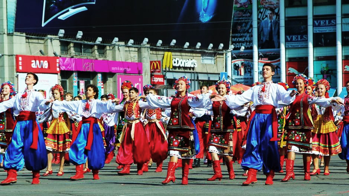 Дніпропетровськ святкує День міста (Фото) - фото 1
