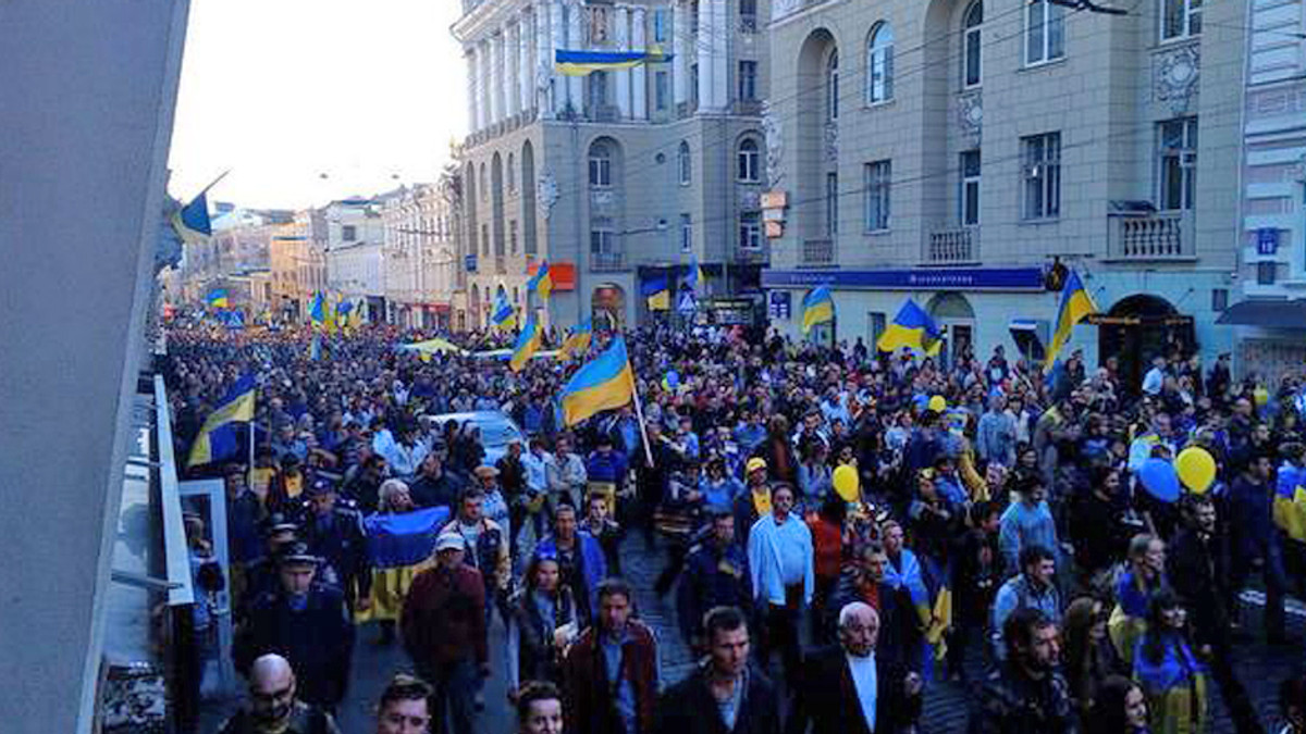 На акції «Харків - це Україна» зібралось біля 8 тисяч людей - фото 1