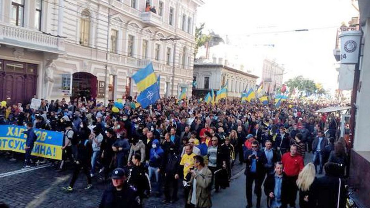 8 тисяч харків'ян виступили за єдину Україну (Відео) - фото 1