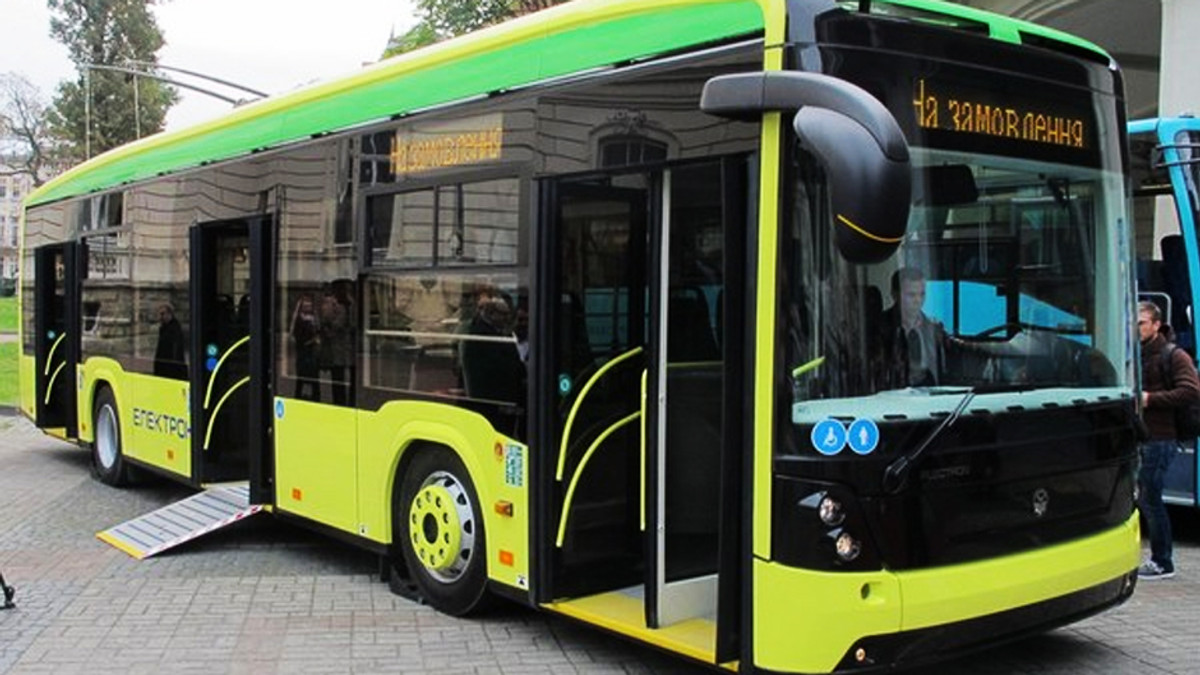 У Львові представлено перший тролейбус «Електрон» (Відео) - фото 1