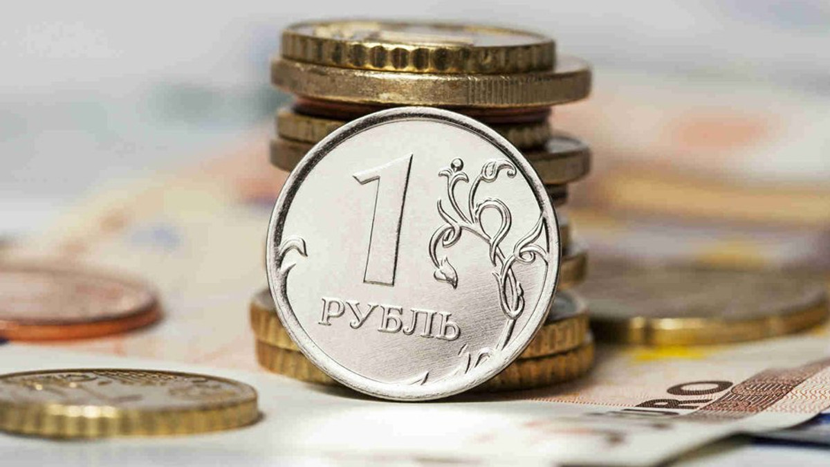 Росія витратила $980 млн на підтримку рубля - фото 1
