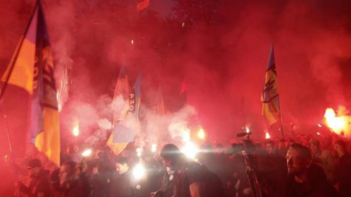 У Києві триває Марш героїв (Наживо) - фото 1