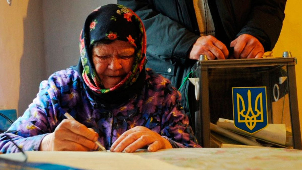 На Тернопільщині на виборчій дільниці померла жінка - фото 1