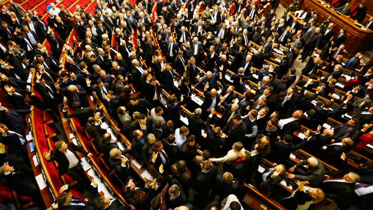 70 депутатів, які голосували за «диктаторські закони», знову проходять в ВР - фото 1