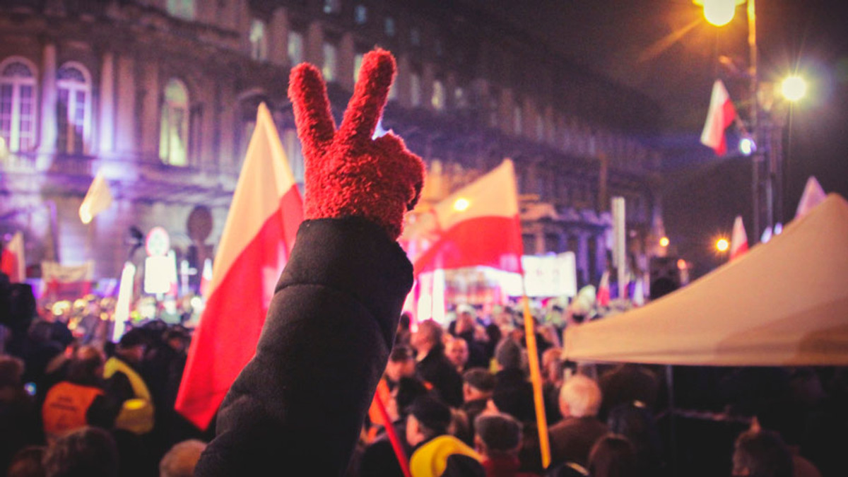Відео вчорашніх подій в Варшаві - фото 1