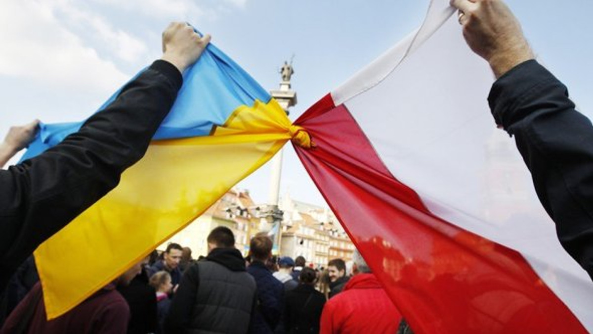 У Варшаві пройшов марш на підтримку Майдану (Фото) - фото 1