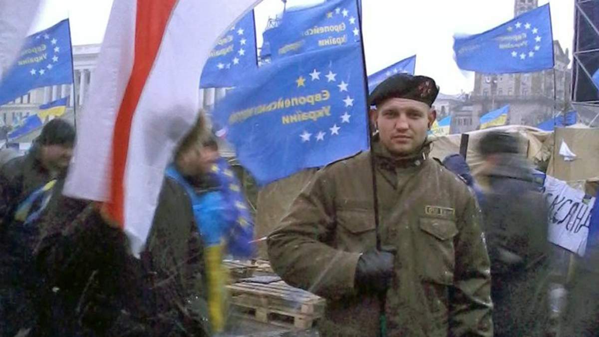 Порошенко нагородив загиблих на Майдані іноземців - фото 1
