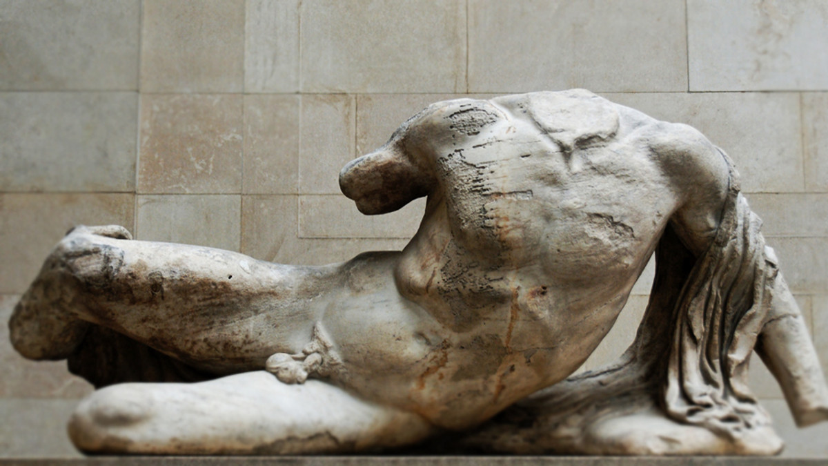 Греція обурена переїздом скульптури Парфенону до Росії - фото 1
