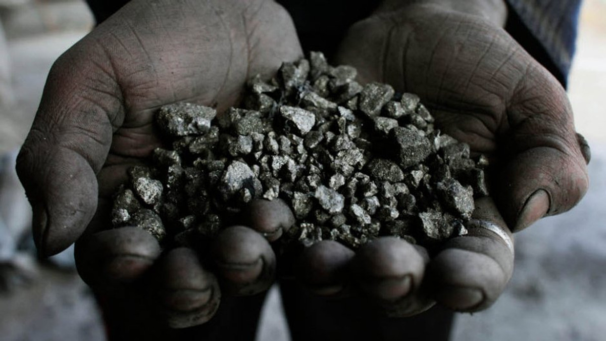 Україна почала закуповувати вугілля у Польщі - фото 1