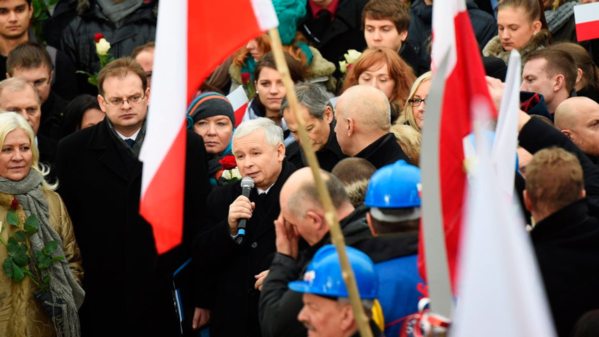 У Варшаві пройшов «Марш на захист демократії і свободи ЗМІ» - фото 1