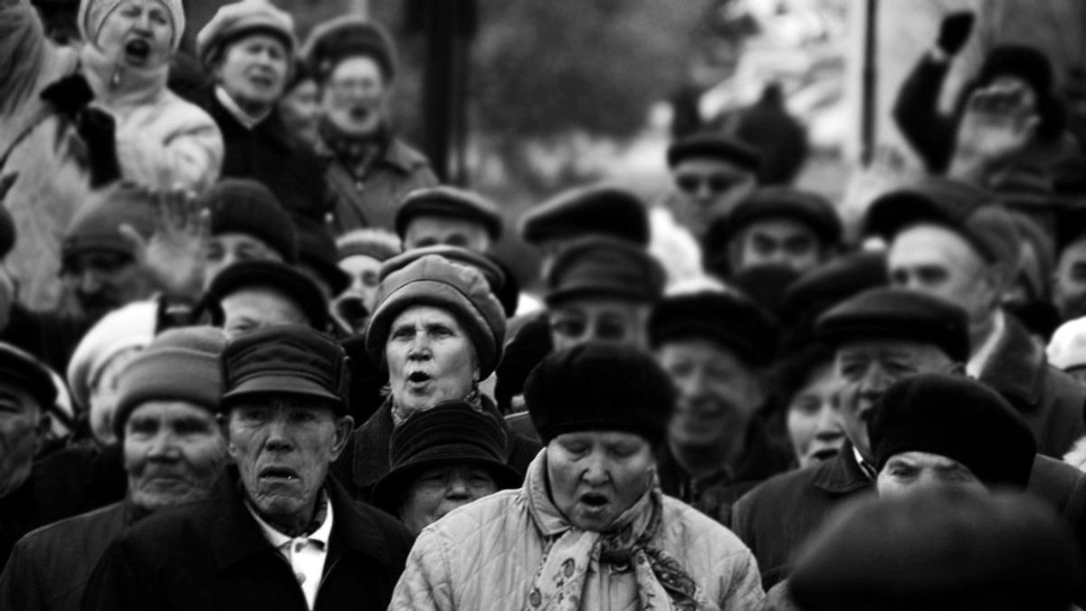 Горлівські пенсіонери штурмували райадміністрацію «ДНР» - фото 1