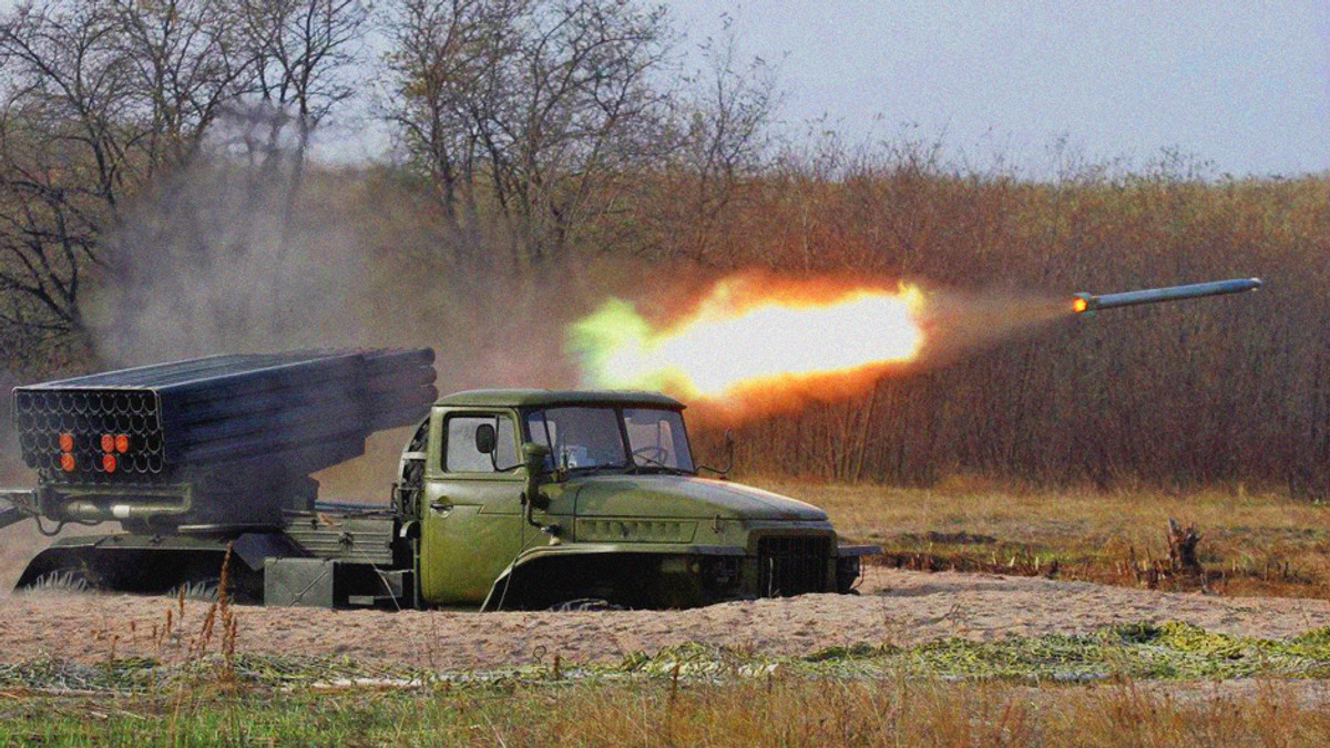 З новою силою бойовики обстрілюють території Донбасу - фото 1