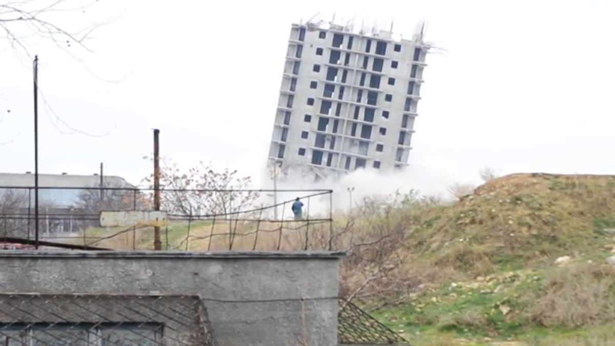 Як у Севастополі з'явилась Пізанська вежа (Відео) - фото 1