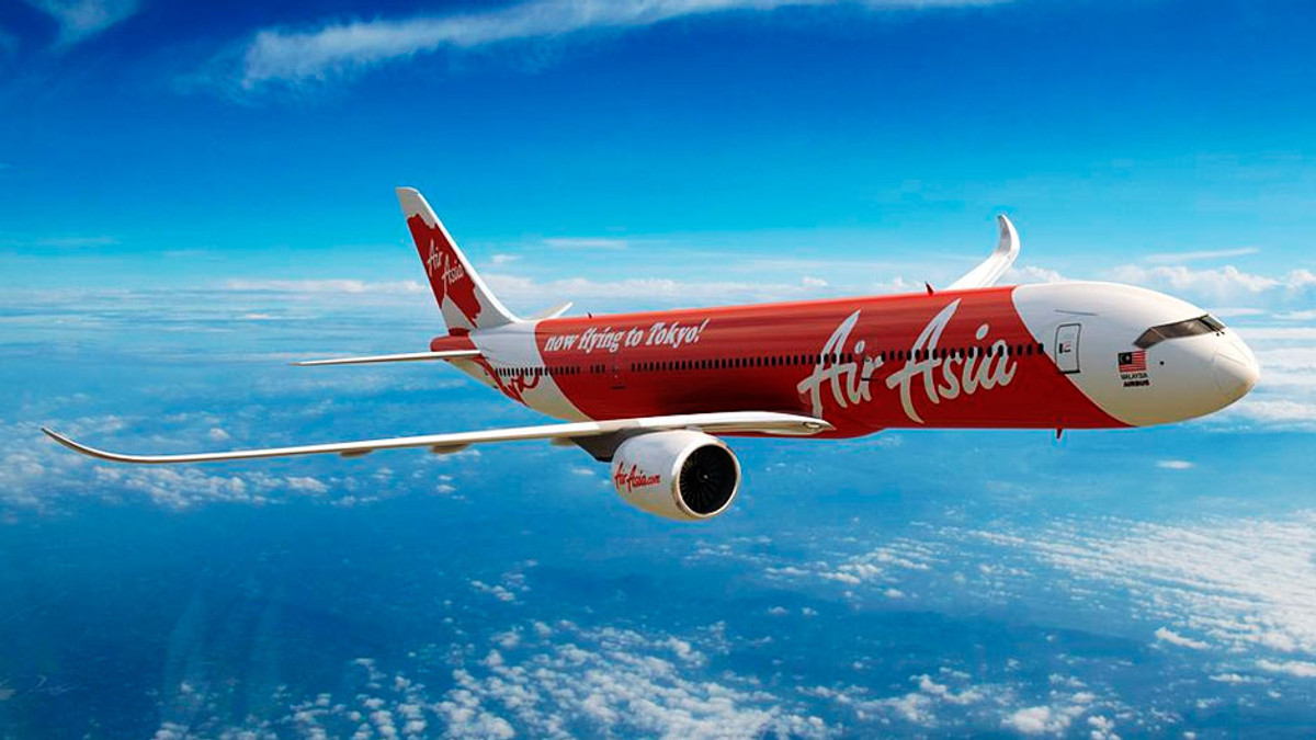 Літак Air Asia впав під час спроби змінити курс - фото 1