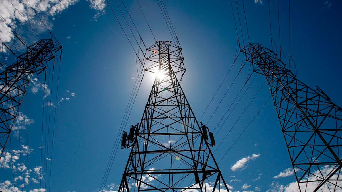 Україна готова укласти договір про закупівлю електроенергії у РФ - фото 1
