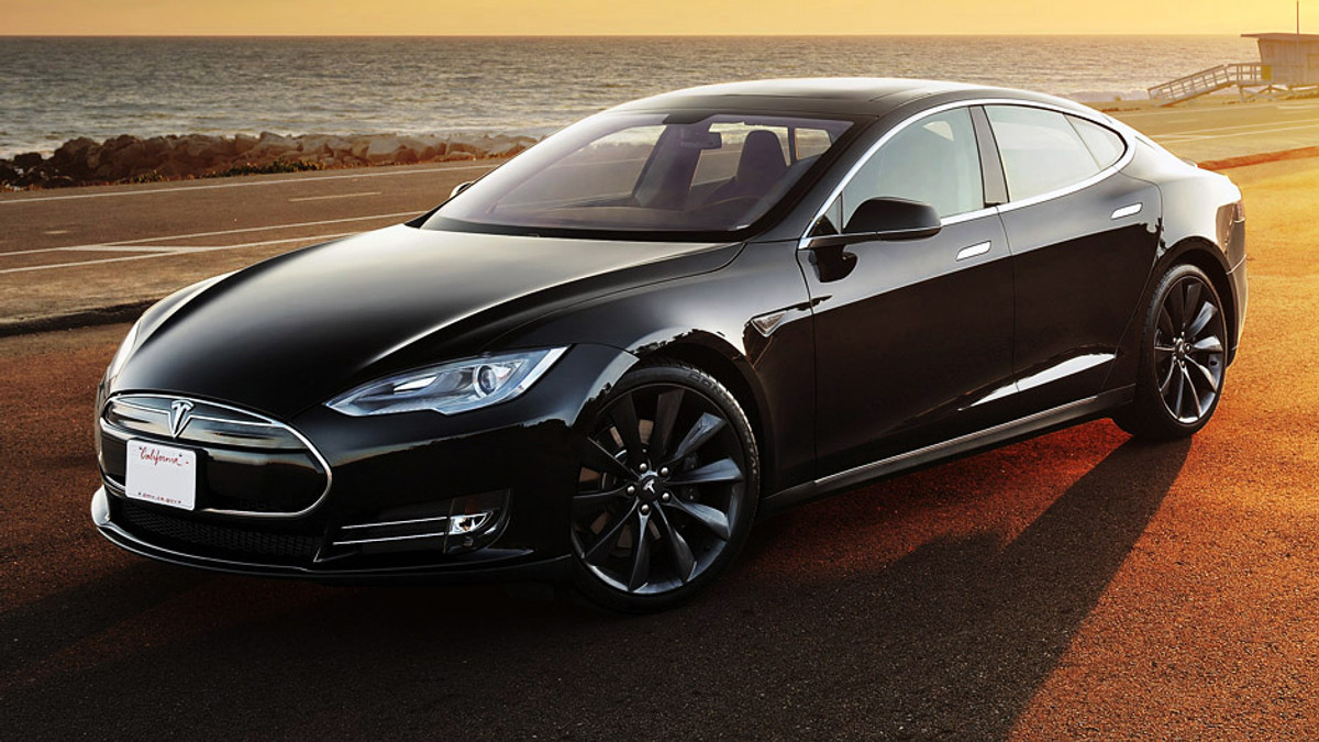 Tesla анонсувала новий бюджетний електромобіль - фото 1