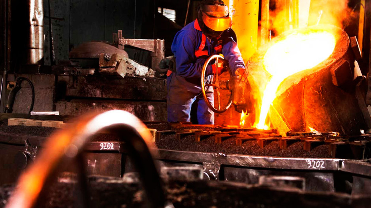 В березні Україна скоротила виробництво сталі на 36% - фото 1