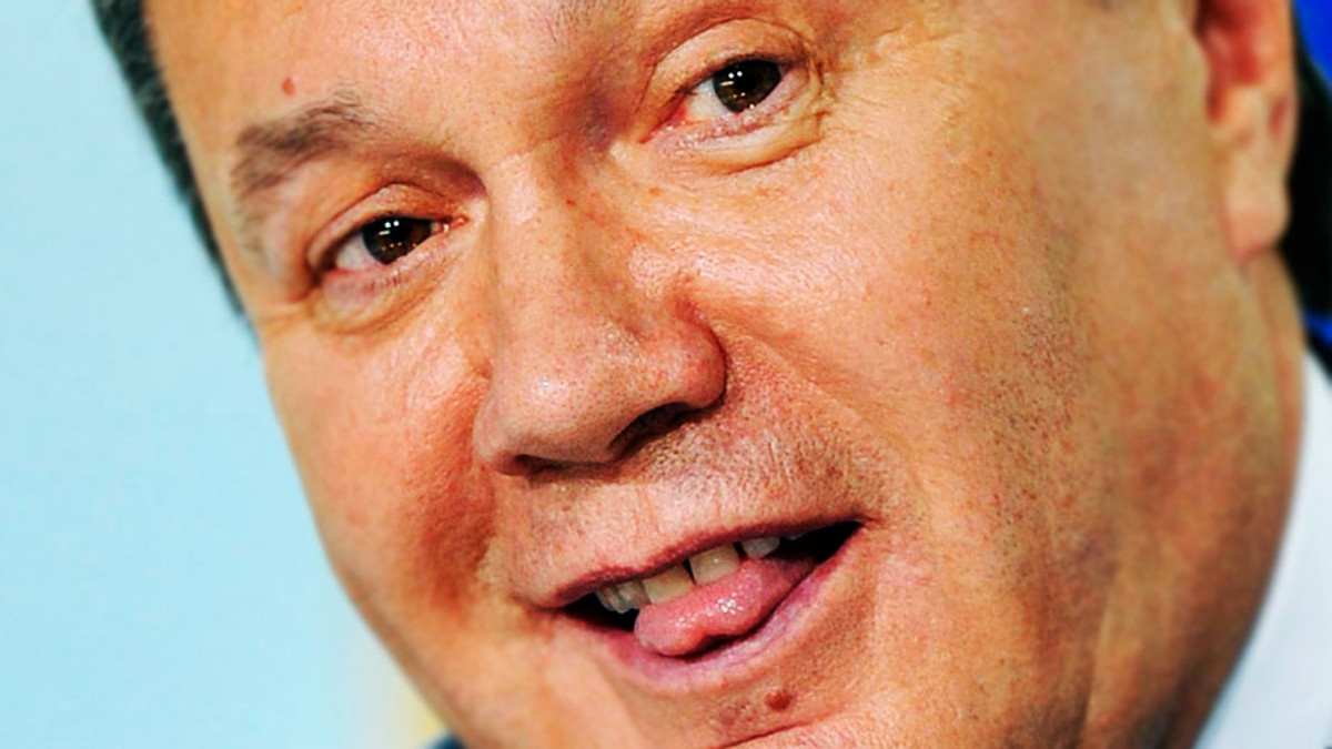 Янукович брехав дипломатам ЄС, що свої мільйони виграв в покер  - фото 1