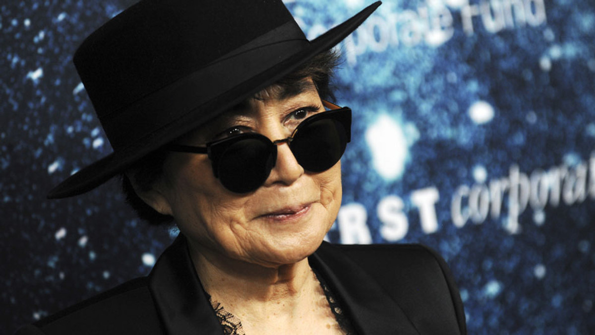 Йоко Оно розповіла про свій роман з Хілларі Клінтон - фото 1