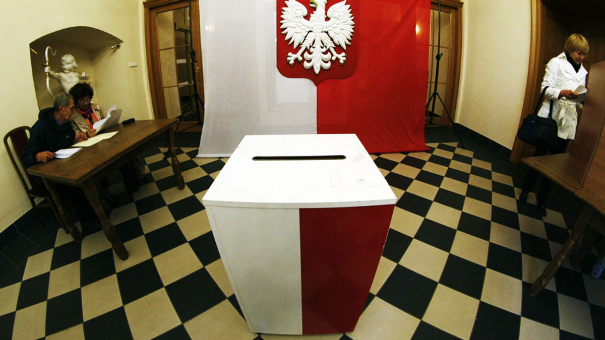 В Польщі стартував другий тур президентських виборів - фото 1