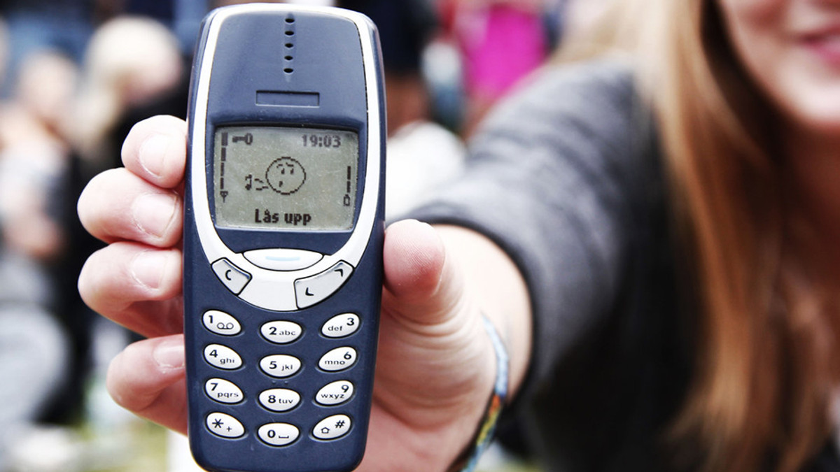 Nokia планує знову робити телефони - фото 1